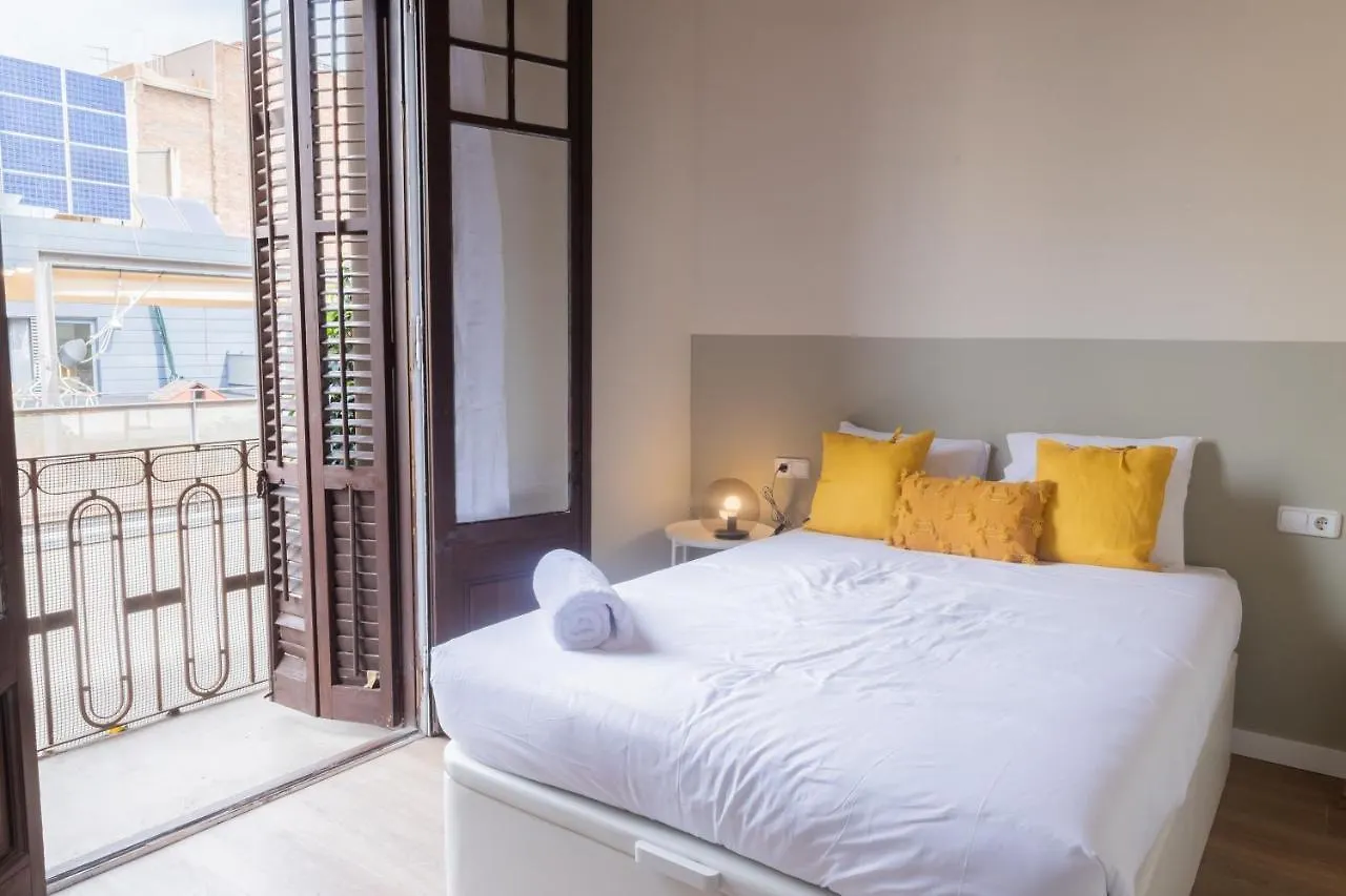 Aticco Living Gracia - Apartments Rooftop Barcelona 0*,  Španělsko